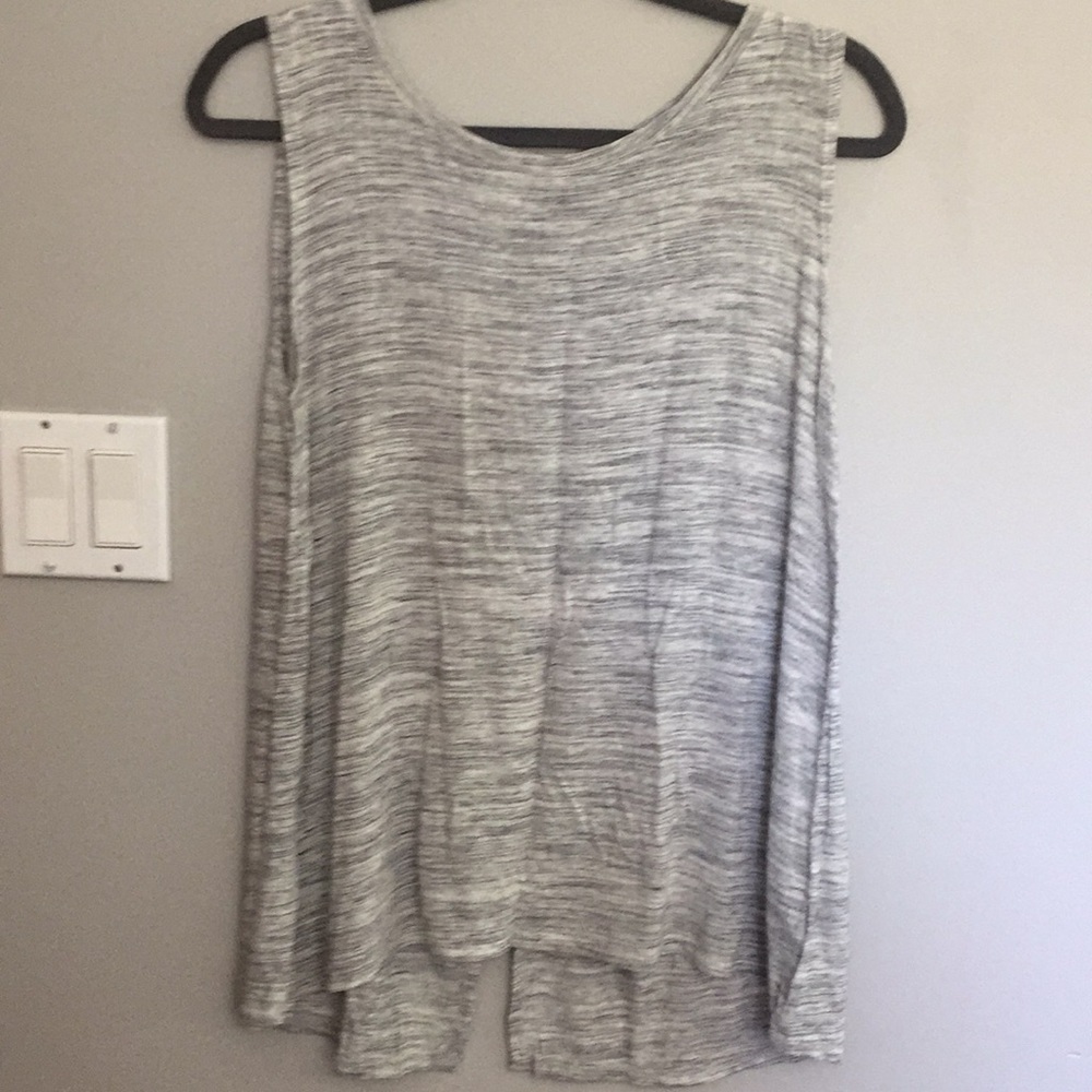 Gray back detailing muscle tank